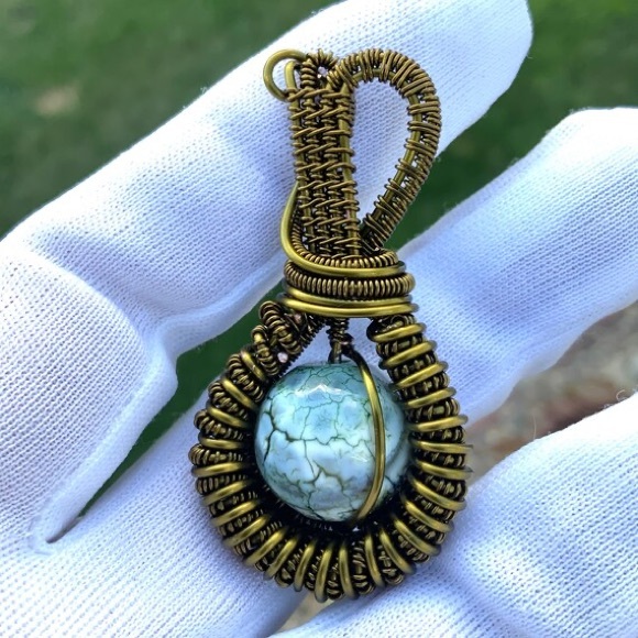 Wired wrapped pendants beautiful selection - Picture 2 of 9